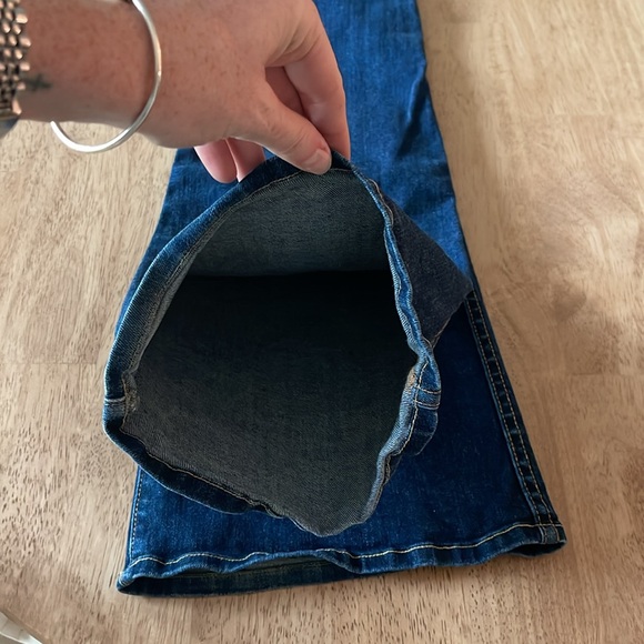 7 For All Mankind Jeans - Picture 10 of 17